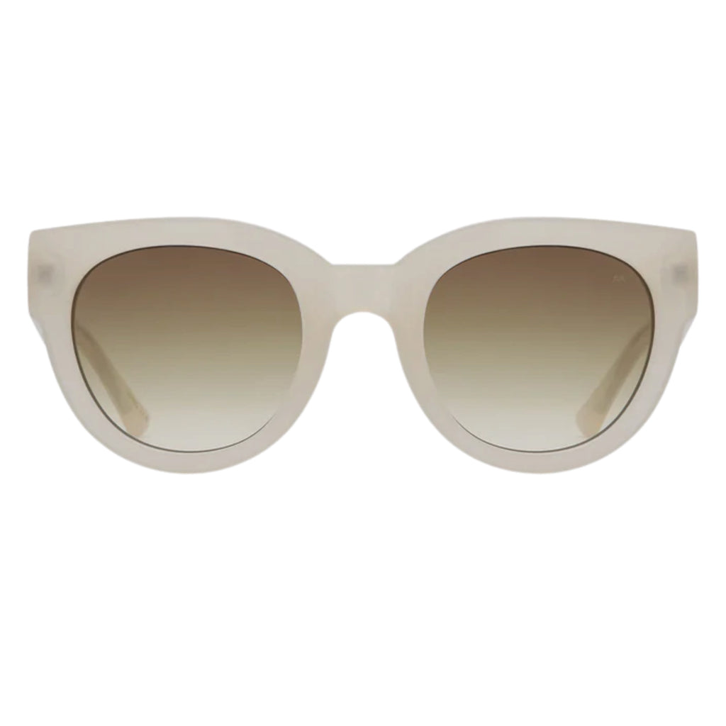 Cream oversized sunglasses.
Jo And Co A.KJAERBEDE Lilly Cream Bone Sunglasses - Jo And Co Jo And Co A.KJAERBEDE Lilly Cream Bone Sunglasses - A.KJAERBEDE