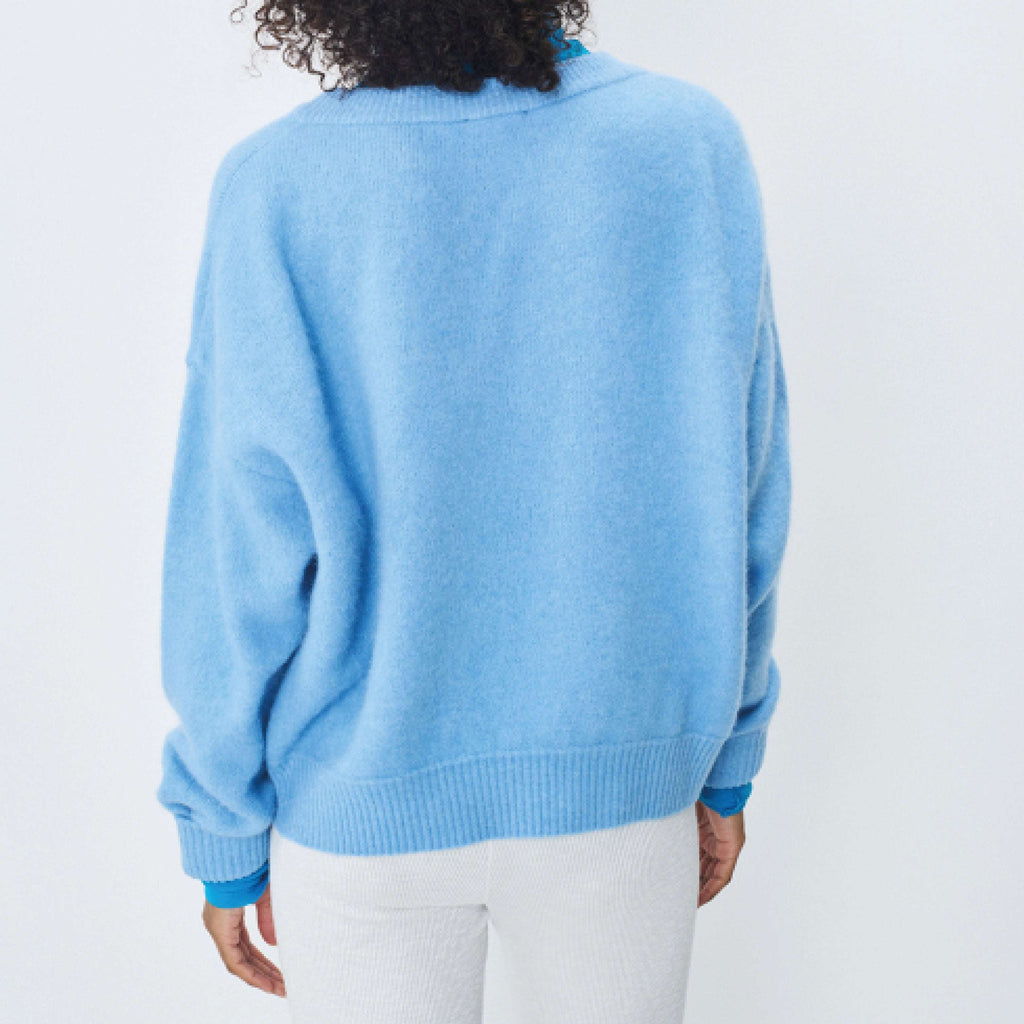 American Vintage Aura Melange Vitow Jumper in blue, loose fit with long sleeves and ribbed edging.