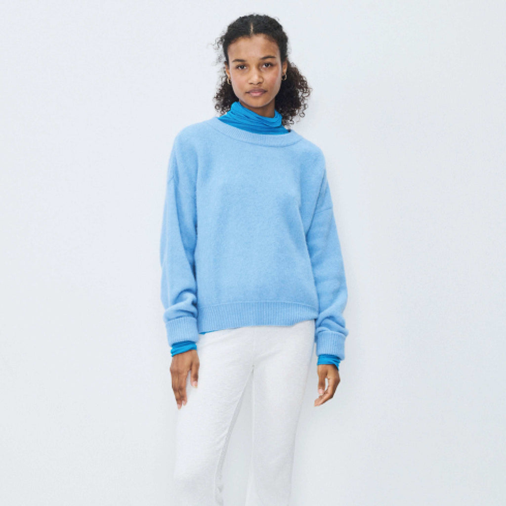 American Vintage Aura Melange Vitow Jumper in soft alpaca-wool blend with loose fit and ribbed edging.