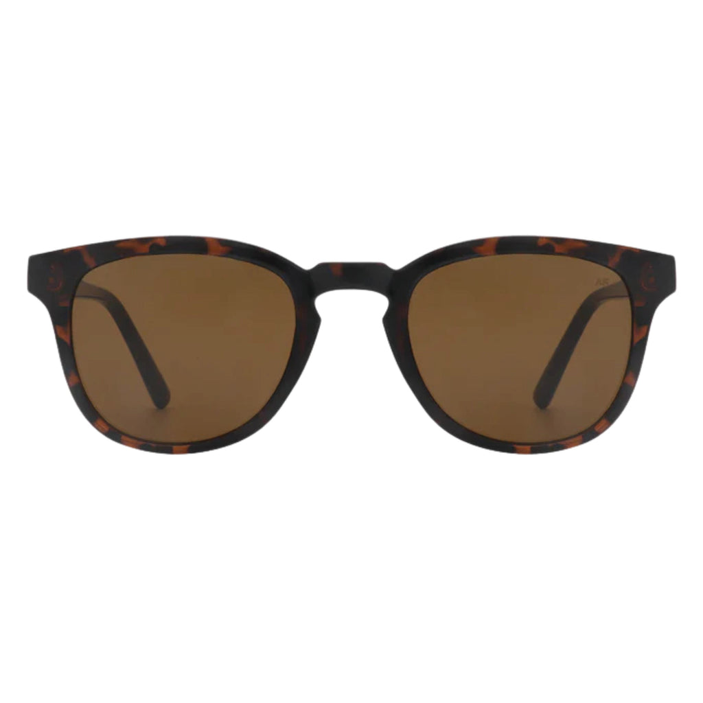 Demi tortoise sunglasses with large frame.
A.KJAERBEDE Bate Demi Tortoise Sunglasses - Jo And Co A.KJAERBEDE Bate Demi Tortoise Sunglasses - A.KJAERBEDE