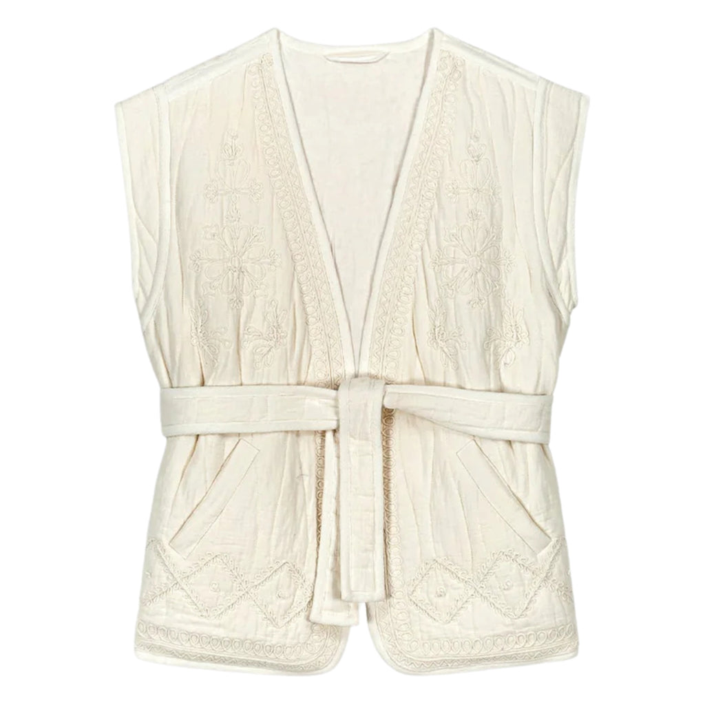 Sleeveless quilted cream jacket in double cotton gauze with tone-on-tone textured embroidery.
Louise Misha Cream Andrea Sleeveless Jacket - Jo And Co Louise Misha Cream Andrea Sleeveless Jacket - Louise Misha