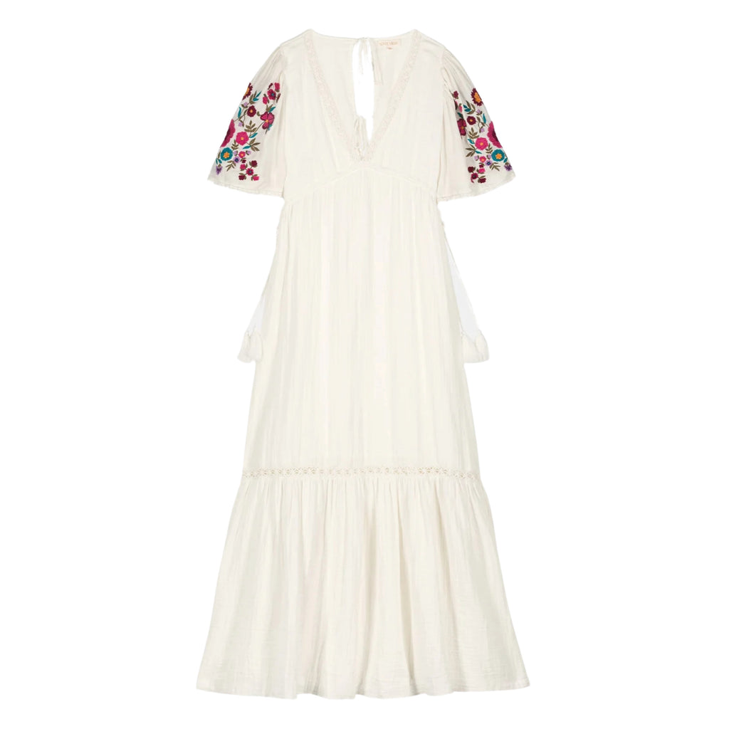 Long cream dress in organic cotton with plunging V-neck, tear drop back opening and embroidered butterfly sleeves with lace edges.
Louise Misha Cream Balina Dress - Jo And Co Louise Misha Cream Balina Dress - Louise Misha