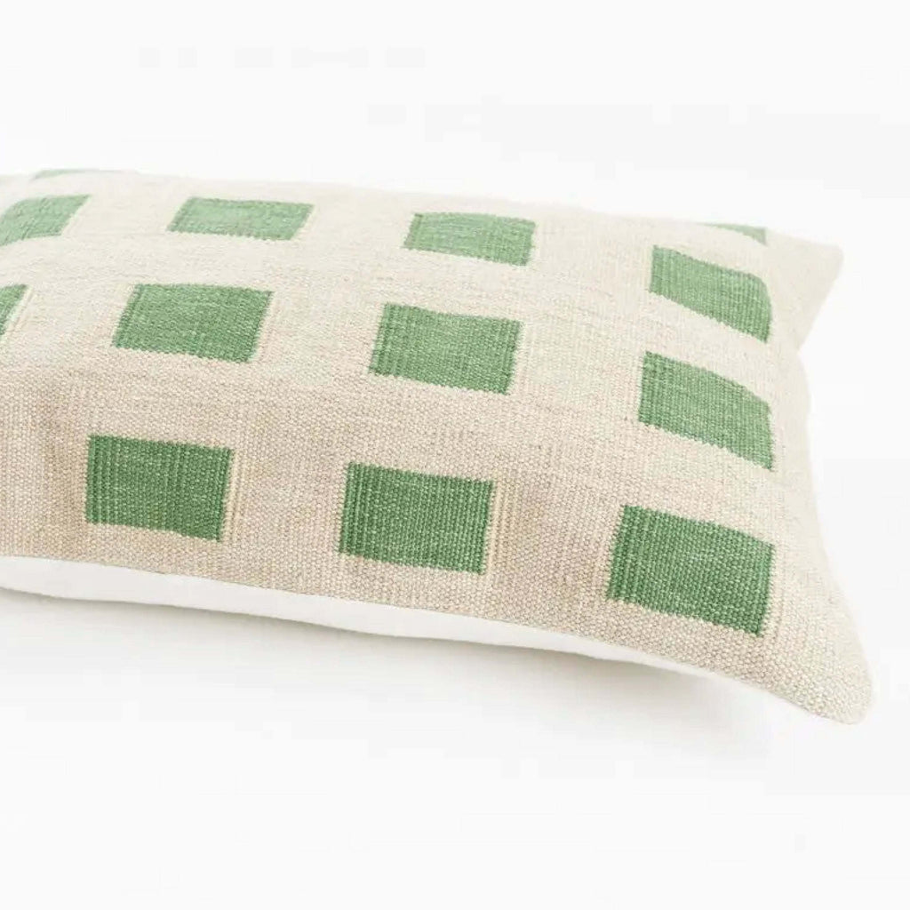 Green Faro Cushion with intricate weave and green square pattern, 40 x 60 cm.