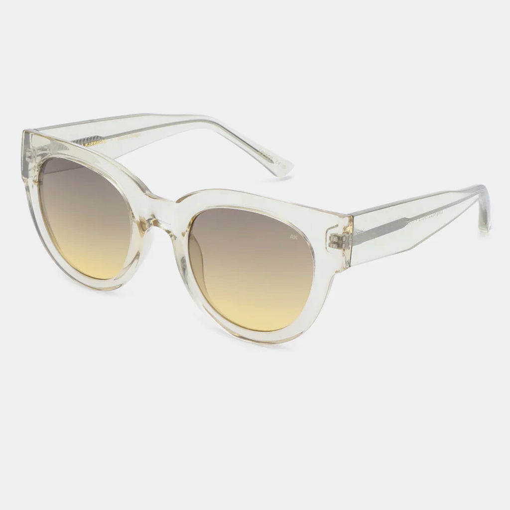 Oversized transparent frame sunglasses.
A.KJAERBEDE Lilly Ecru Transparent Sunglasses - Jo And Co A.KJAERBEDE Lilly Ecru Transparent Sunglasses - A.KJAERBEDE