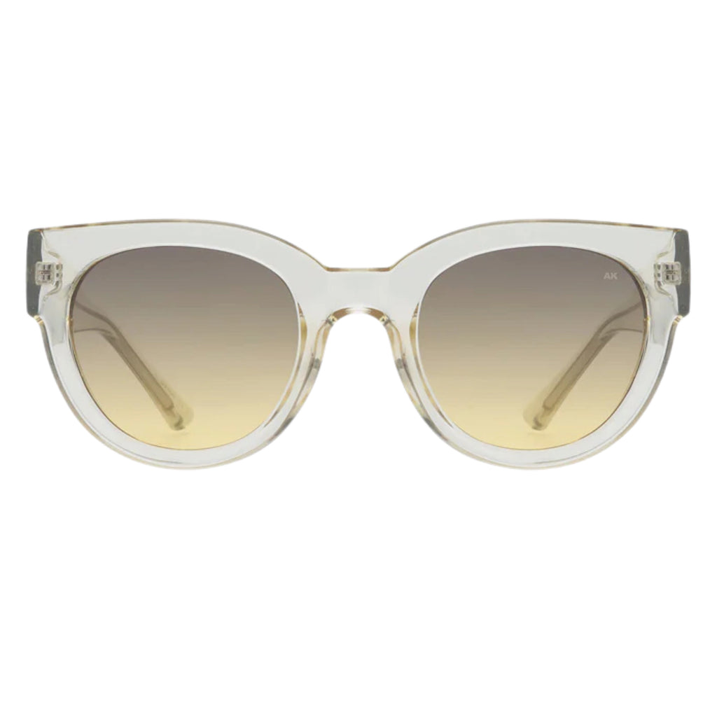 Oversized transparent frame sunglasses.
A.KJAERBEDE Lilly Ecru Transparent Sunglasses - Jo And Co A.KJAERBEDE Lilly Ecru Transparent Sunglasses - A.KJAERBEDE