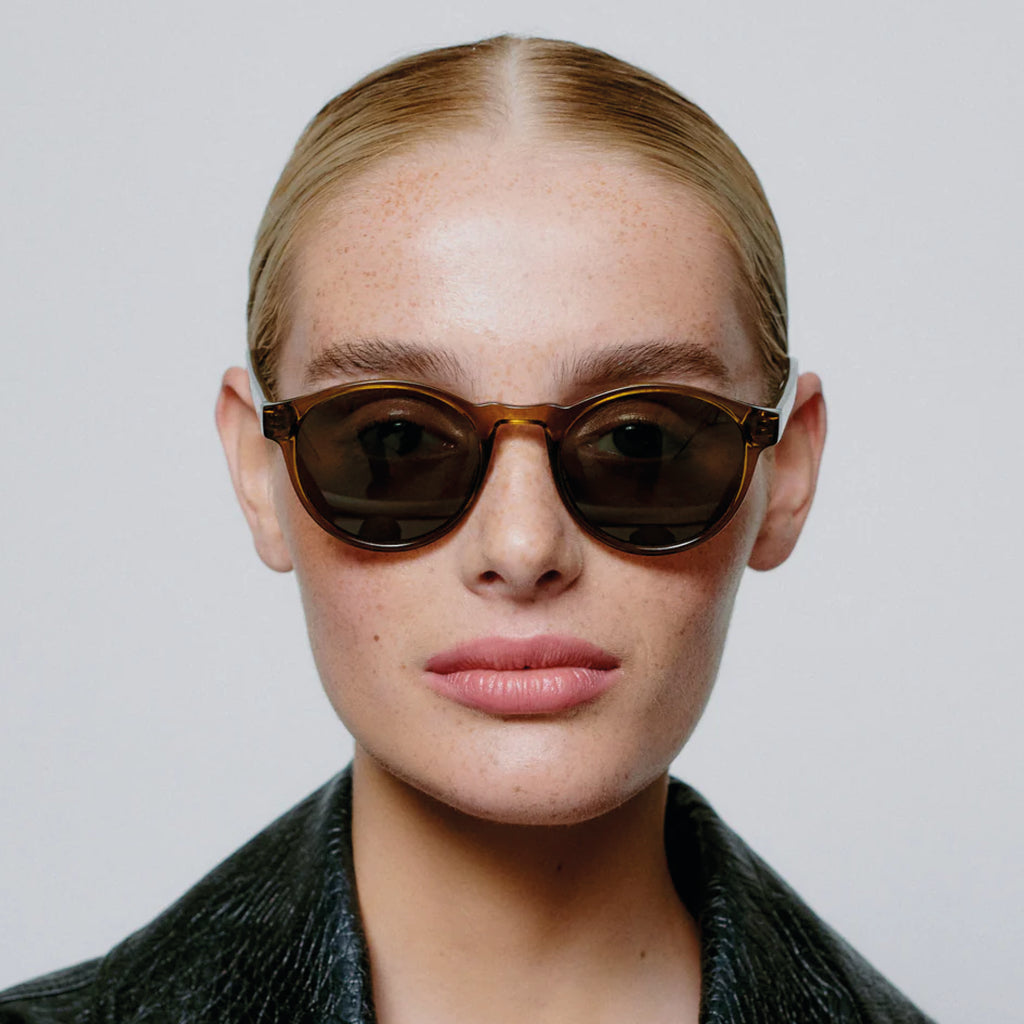 Smoke transparent frame sunglasses.
A.KJAERBEDE Marvin Smoke Transparent Sunglasses - Jo And Co A.KJAERBEDE Marvin Smoke Transparent Sunglasses - A.KJAERBEDE