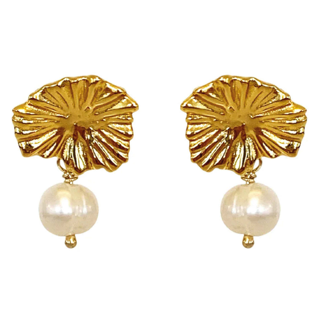 Hultquist Copenhagen Nivara Earrings in 18K gold-plated sterling silver with pearl accents.