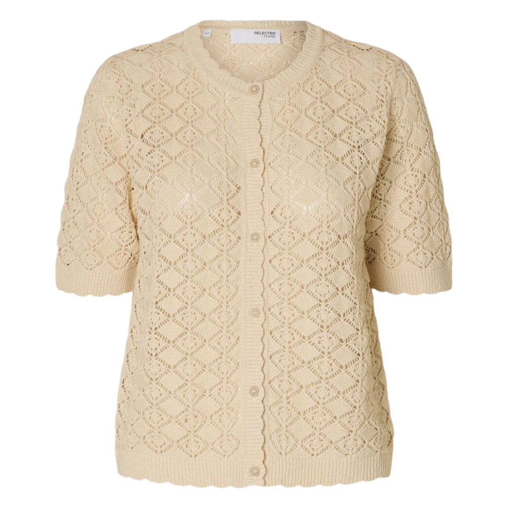 Crochet-style birch beige cardigan with round neck, button-up front, half-length sleeves and scalloped trims.
Selected Femme Birch Sofia Knit Cardigan - Jo And Co Selected Femme Birch Sofia Knit Cardigan - Selected Femme