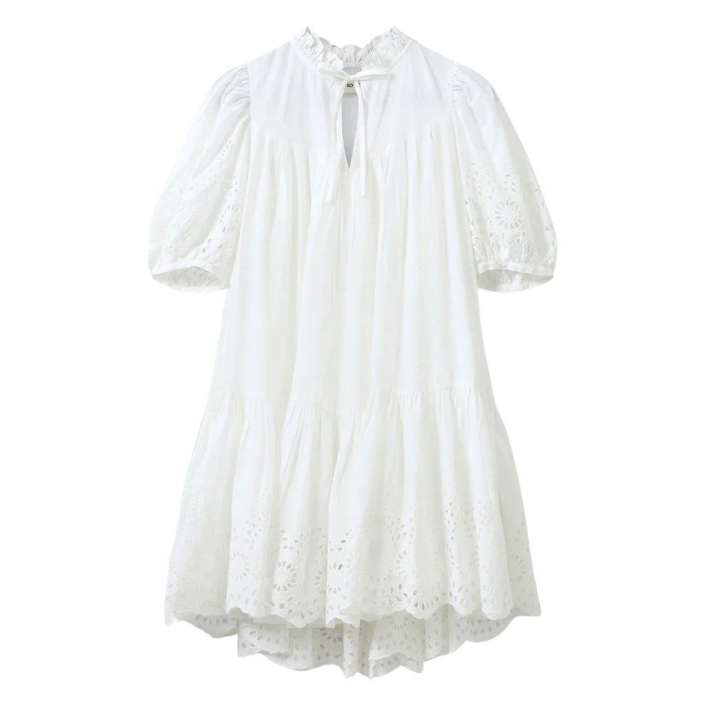 Sofie Schnoor Sibba Snow White Dress with pointelle embroidery, ruffle collar, and short puff sleeves. 
Sofie Schnoor Sibba Snow White Dress - Jo And Co Sofie Schnoor Sibba Snow White Dress - Sofie Schnoor