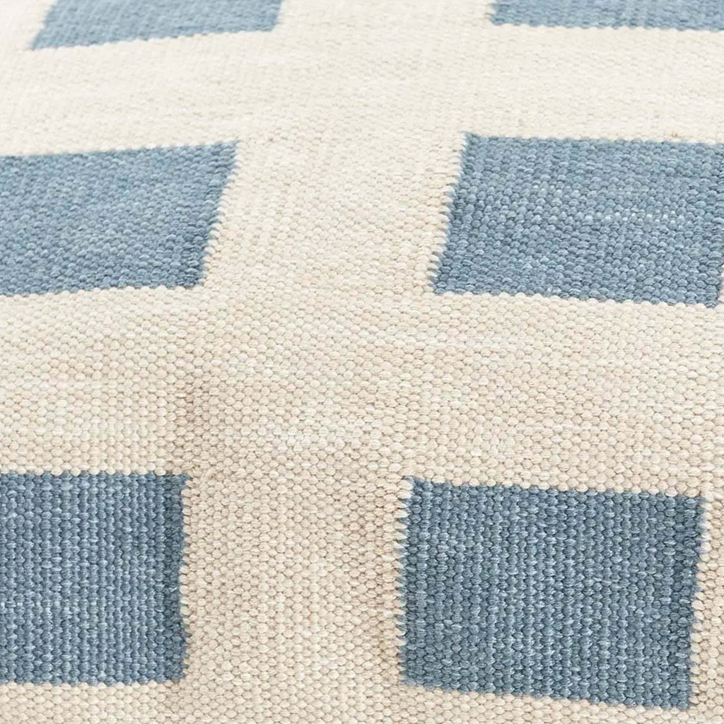 Sky Blue Faro Cushion with intricate weave and high-quality yarn, size 40x60 cm.