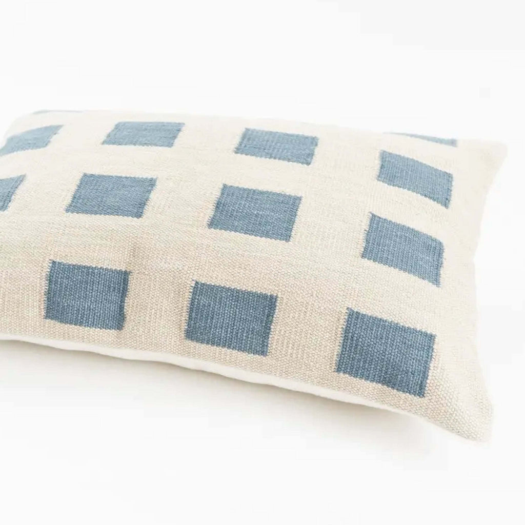 Sky Blue Faro Cushion with intricate weave and high-quality yarn, 40 x 60 cm.