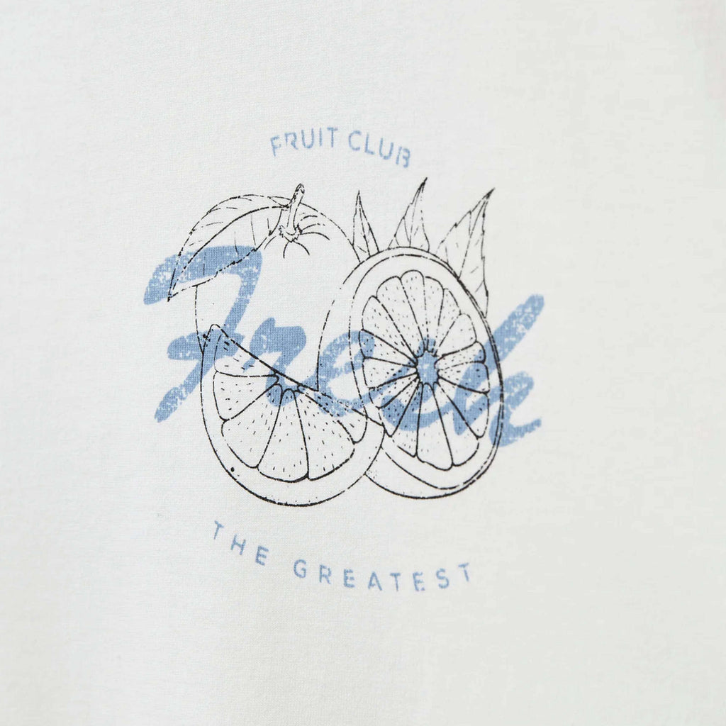 Classic relaxed fit white T-shirt with round neck and orange motif printed on the front and back.
Sofie Schnoor Snow White Zena T-Shirt - Jo And Co Sofie Schnoor Snow White Zena T-Shirt - Sofie Schnoor